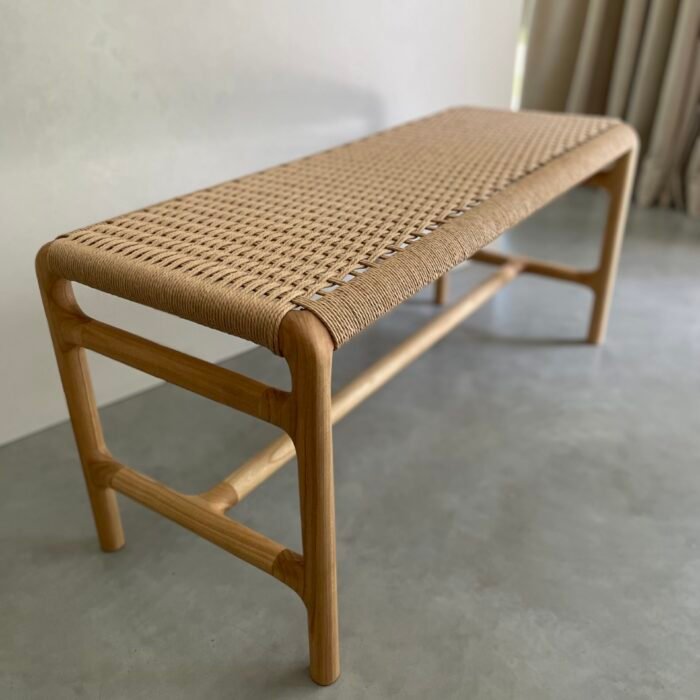 Ławeczka z plecionką ze sznurka duńskiego