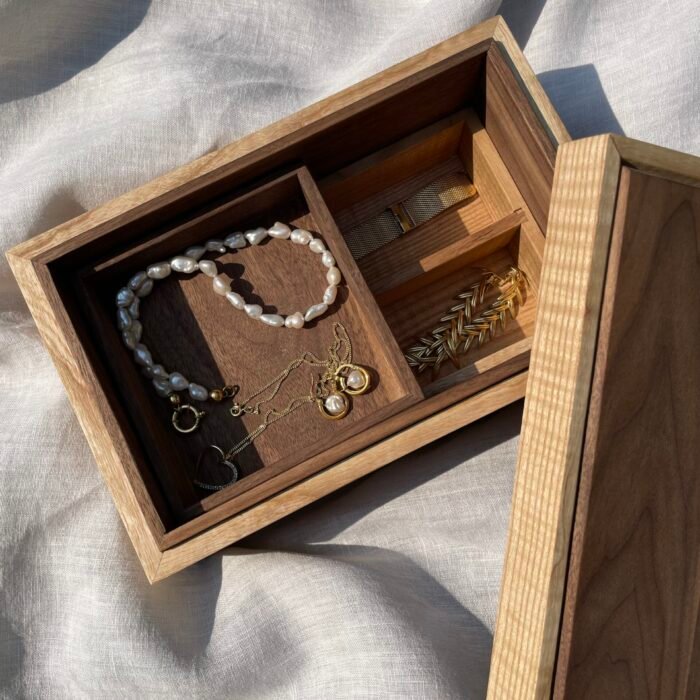 Szkatułka na biżuterię